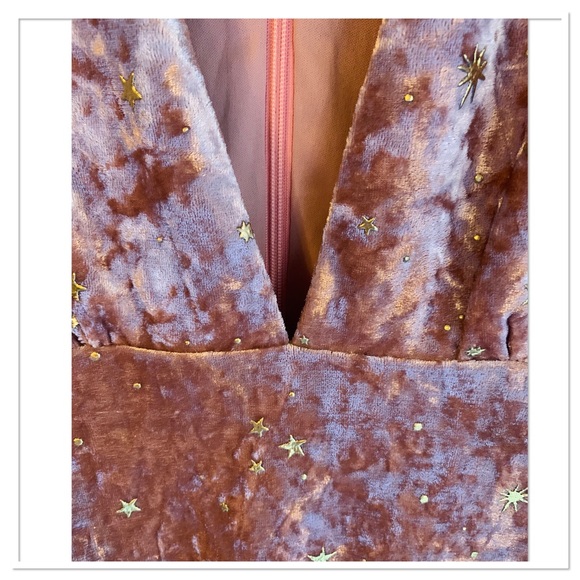 JNSQ Crushed Velvet Dress Pink Gold Size 6 - Picture 3 of 13